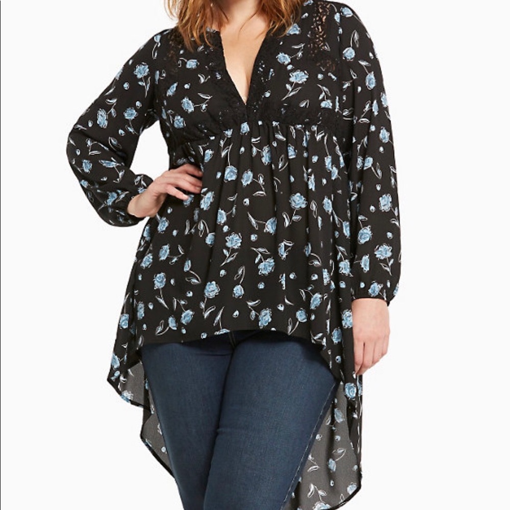 Torrid floral PRINT GEORGETTE DEEP V LACE